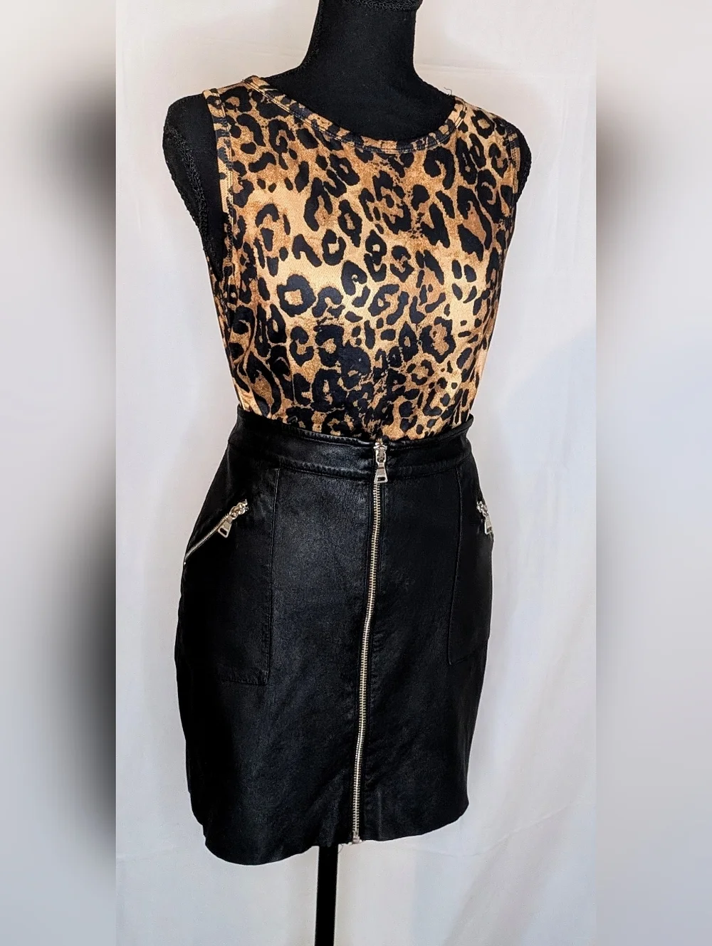Express Black Moto Mini Skirt Front Zip Silver Hardware Size 2